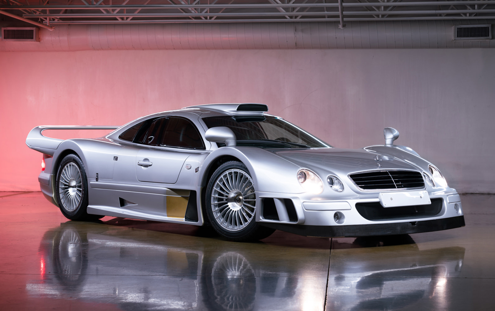 AutoArt 1/18 Scale 1998 AMG Mercedes CLK-LM - YouTube